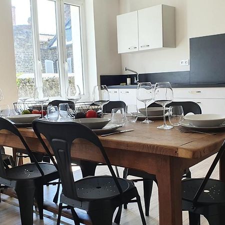 "L'Imprevue", Standing Au Pied De Notre-Dame Boulogne-sur-Mer Exterior foto